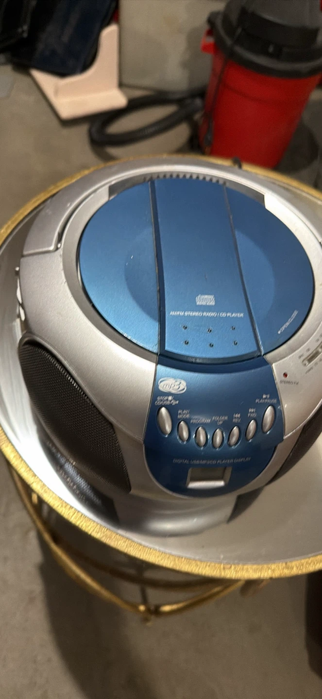 Portable CD Player AM/FM Stereo Radio MP3 USB