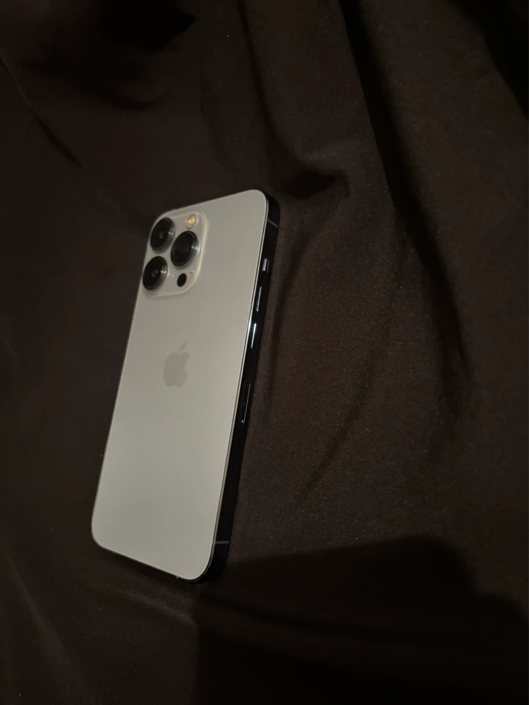 Apple iPhone 13 Pro - photo 2