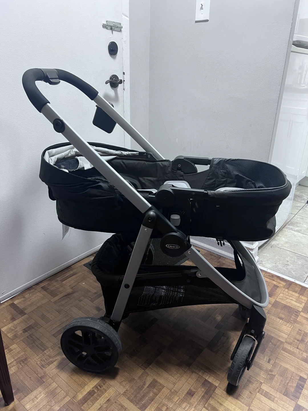 Graco Bassinet/kid seat Stroller - photo 3