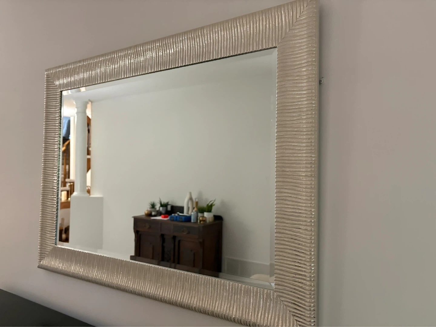 Decorative Wall Mirror in gold