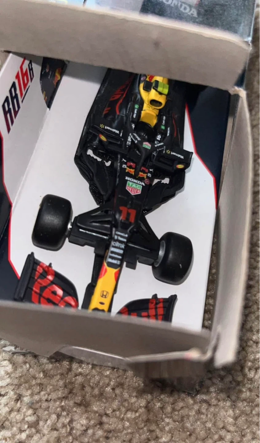 Burago Red Bull Racing Sergio Perez Scale Model Car - photo 3