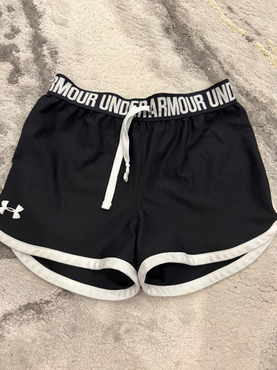 Girls YM under armour shorts