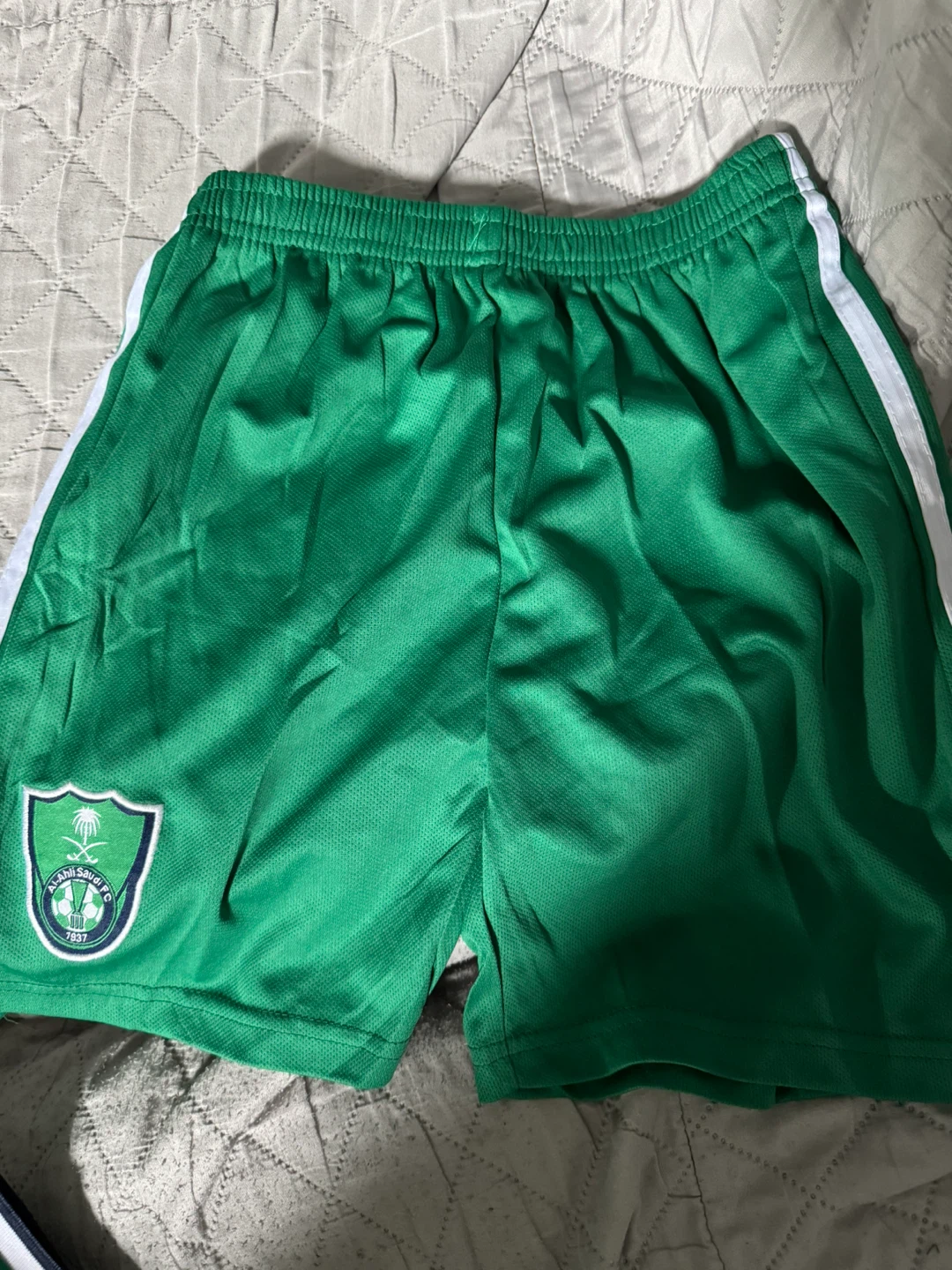 kids Nike Dri-FIT Green Soccer Jersey and Shorts Set - photo 2