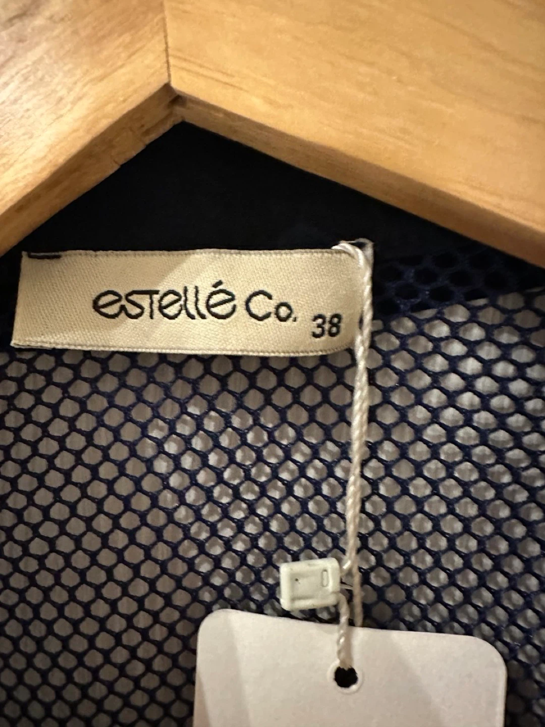 Estelle Co. Sleeveless Blouse Size 38 - photo 4