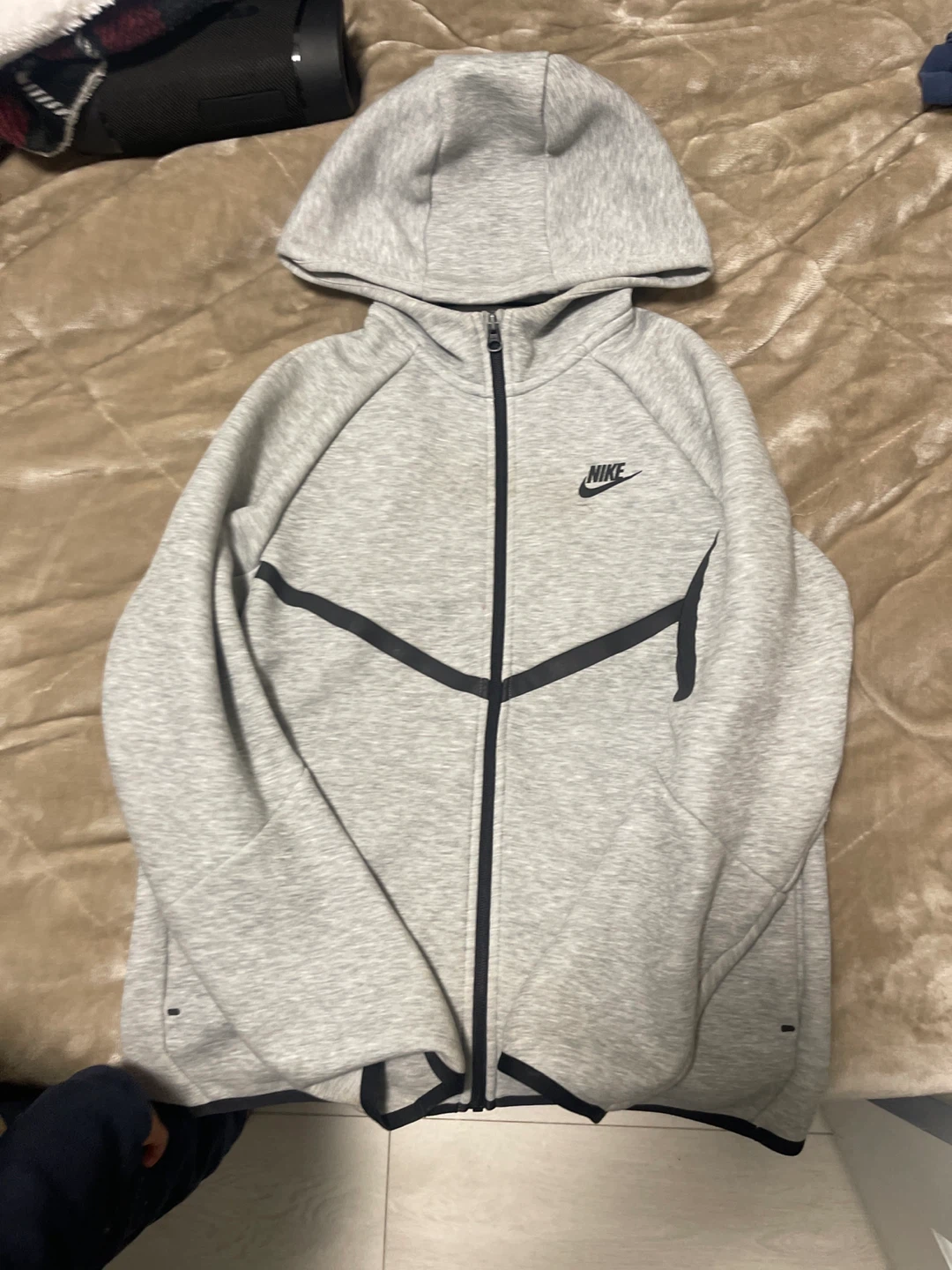 Nike Tech Fleece Hoodie Grey