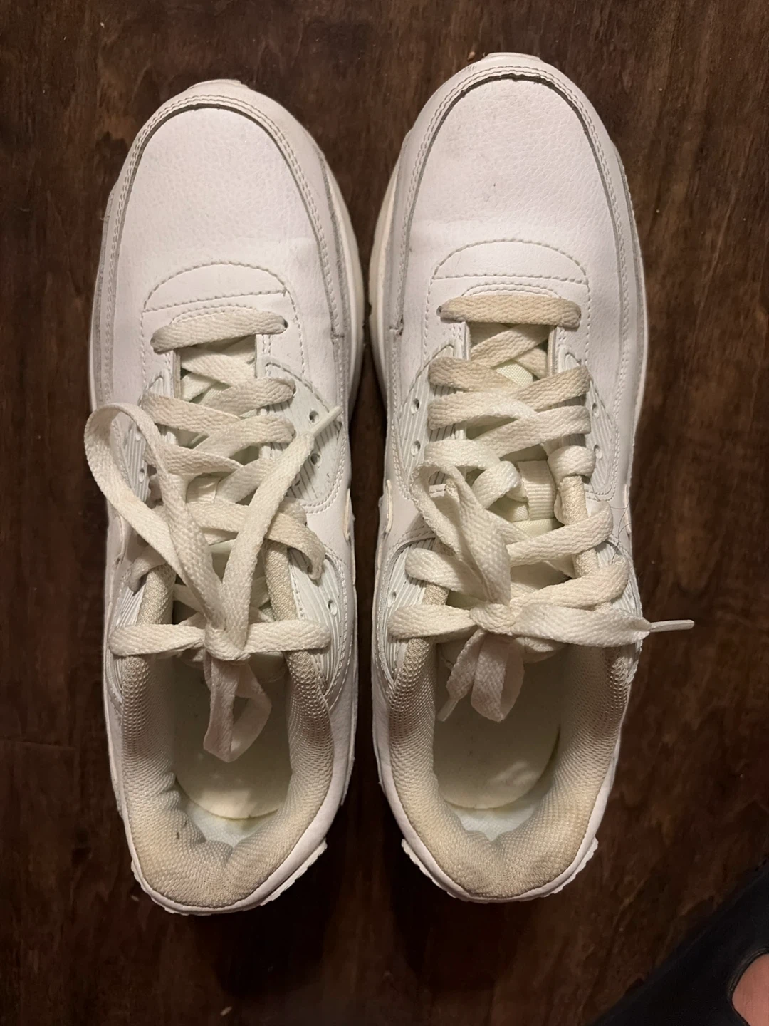 Nike Air Max 90 White Leather Shoes - photo 2