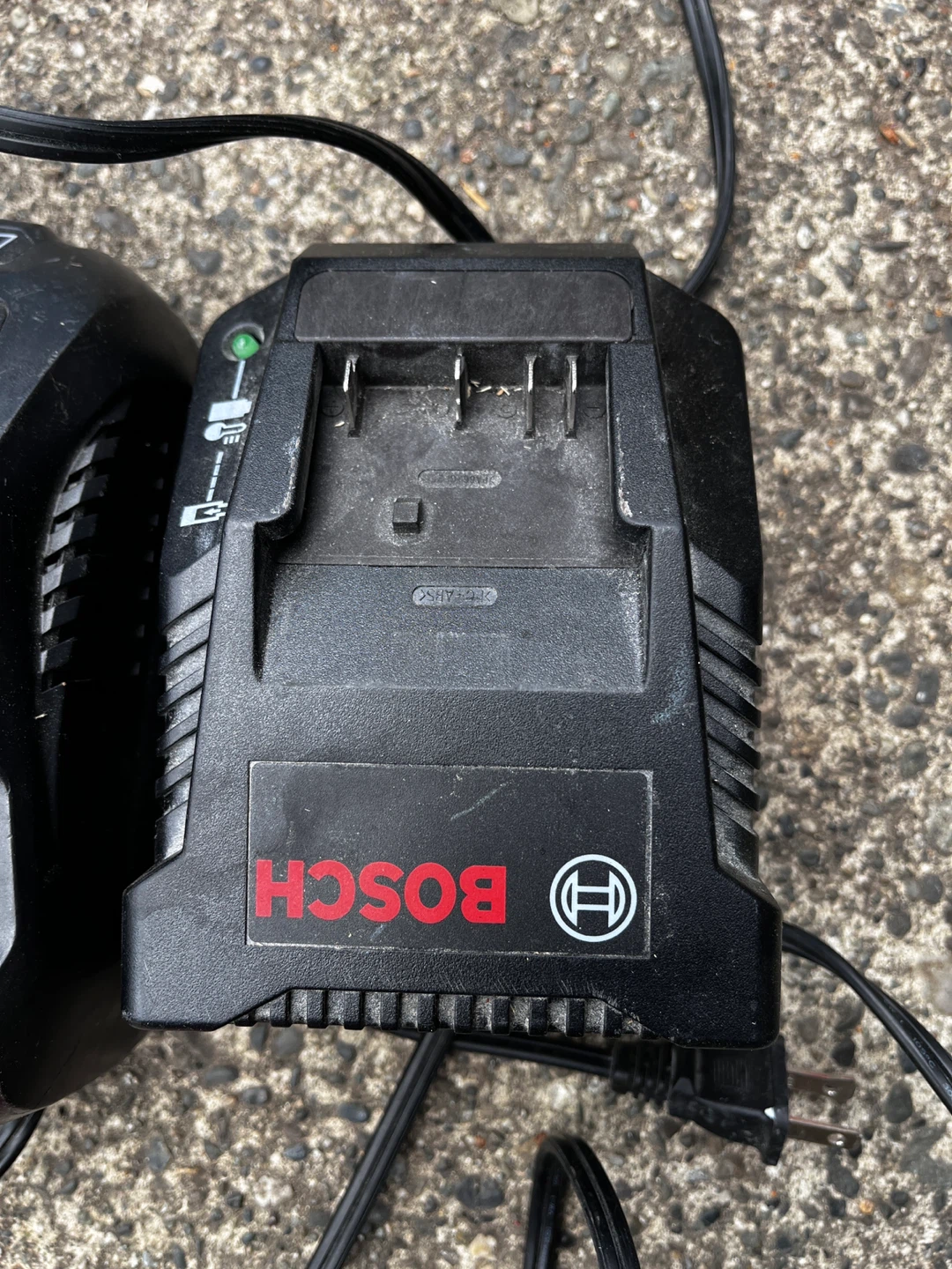 Bosch & Fein Battery Chargers - photo 2
