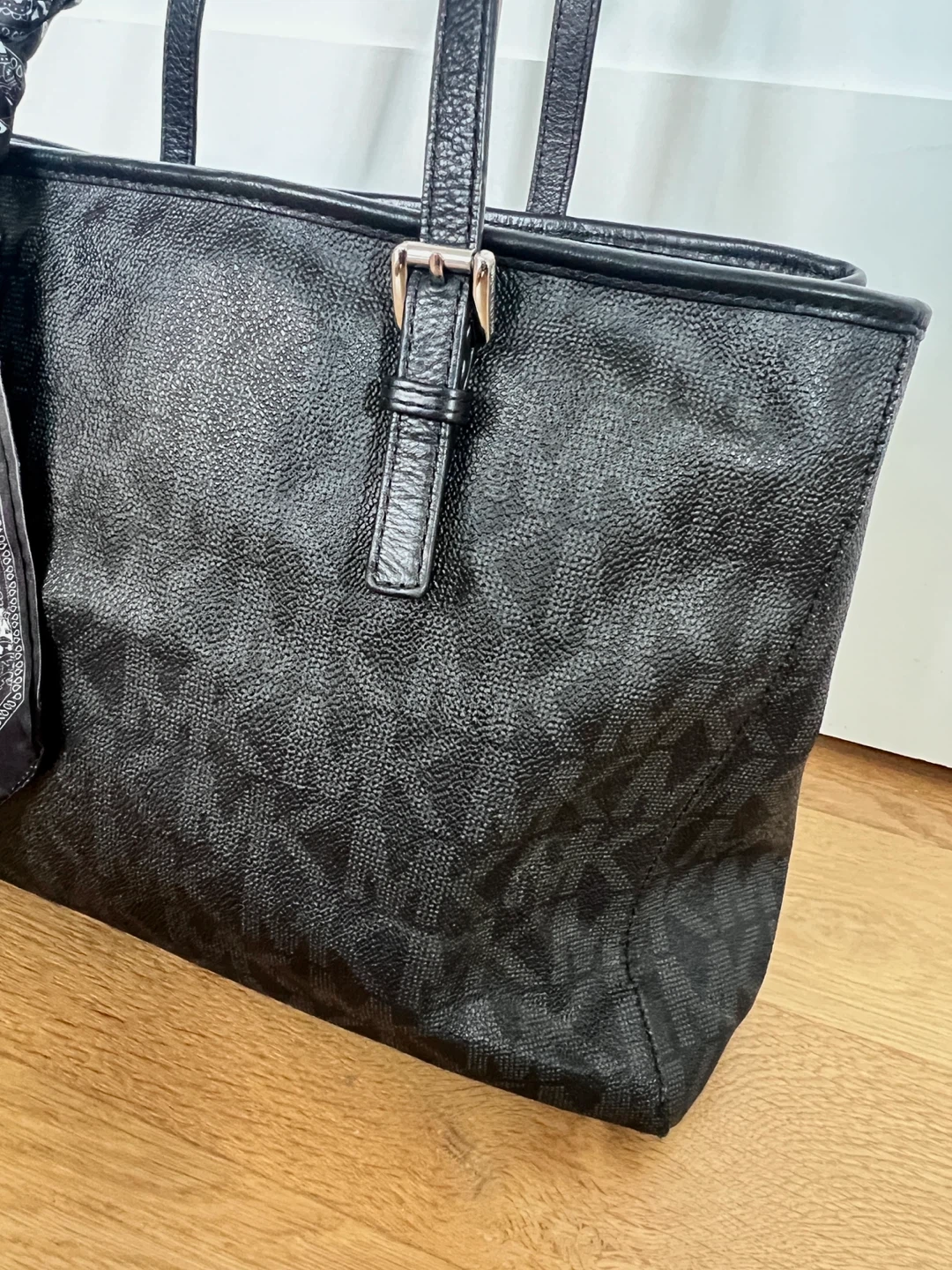 Michael Kors Jet Set Tote Bag - Black - photo 4