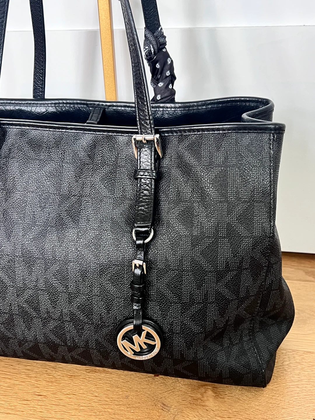 Michael Kors Jet Set Tote Bag - Black - photo 2