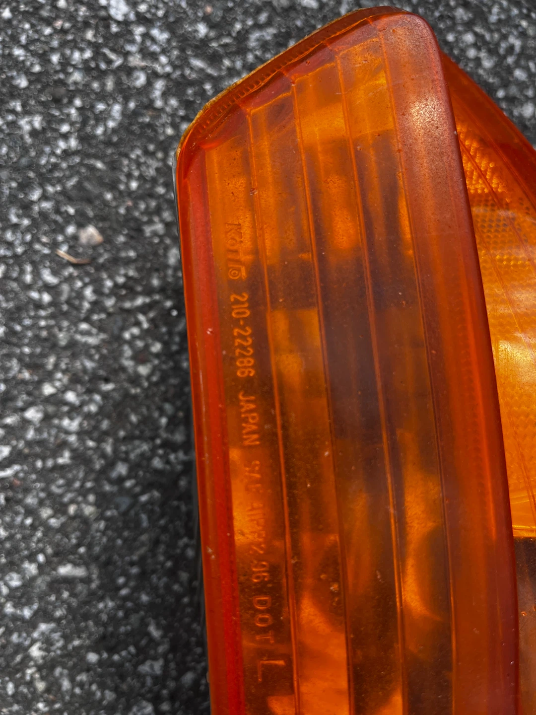Pair of Corner/Signal Lights Amber Lens SAE AP32 DOT L