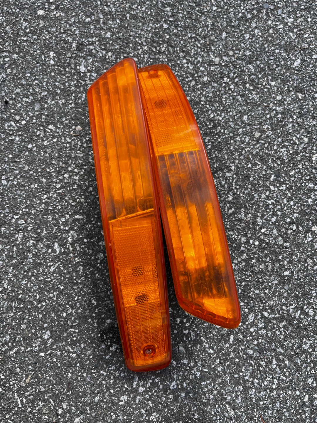 Pair of Corner/Signal Lights Amber Lens SAE AP32 DOT L - photo 2
