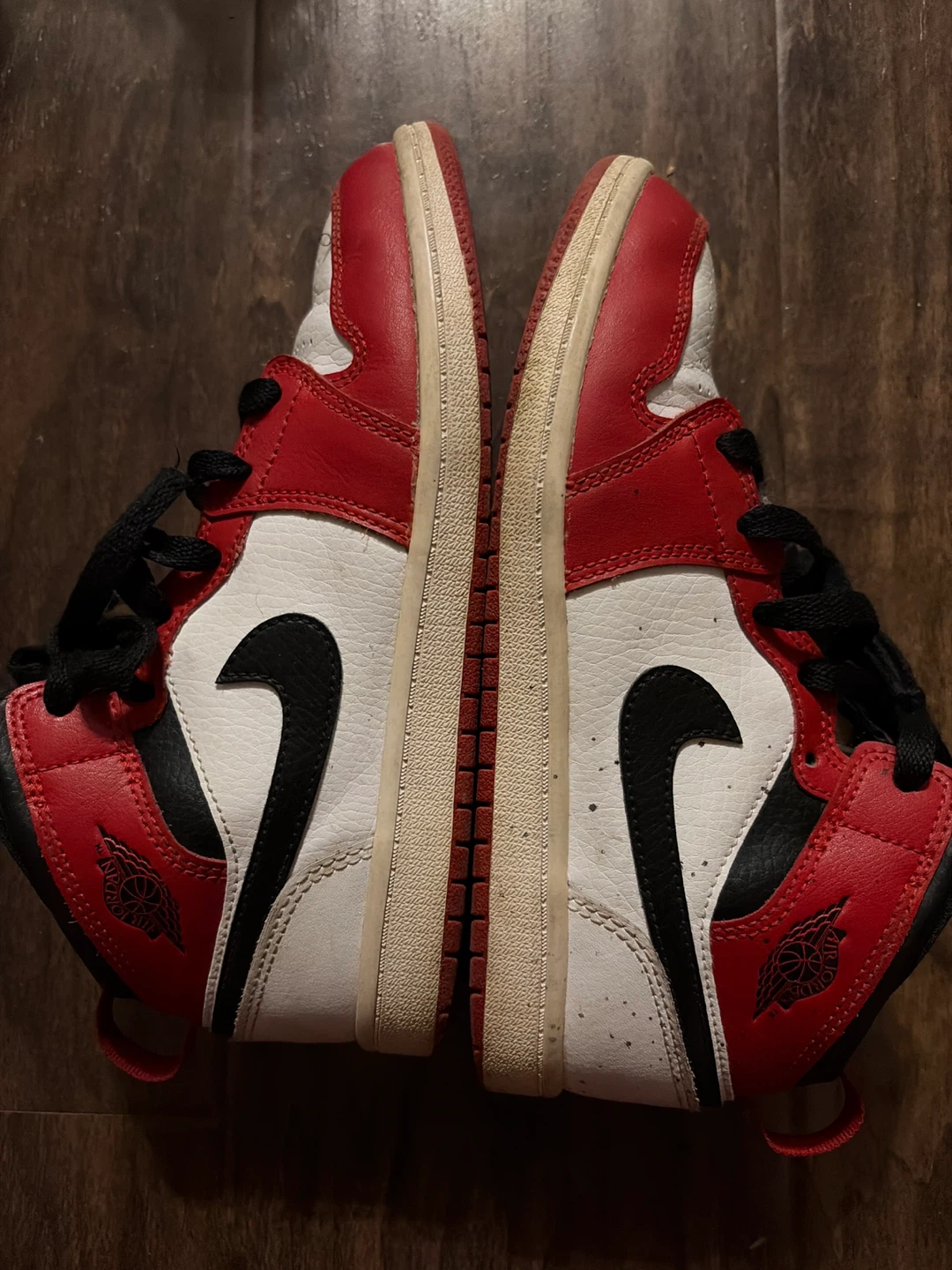 Air Jordan 1 High OG 'Chicago' Shoes - photo 3