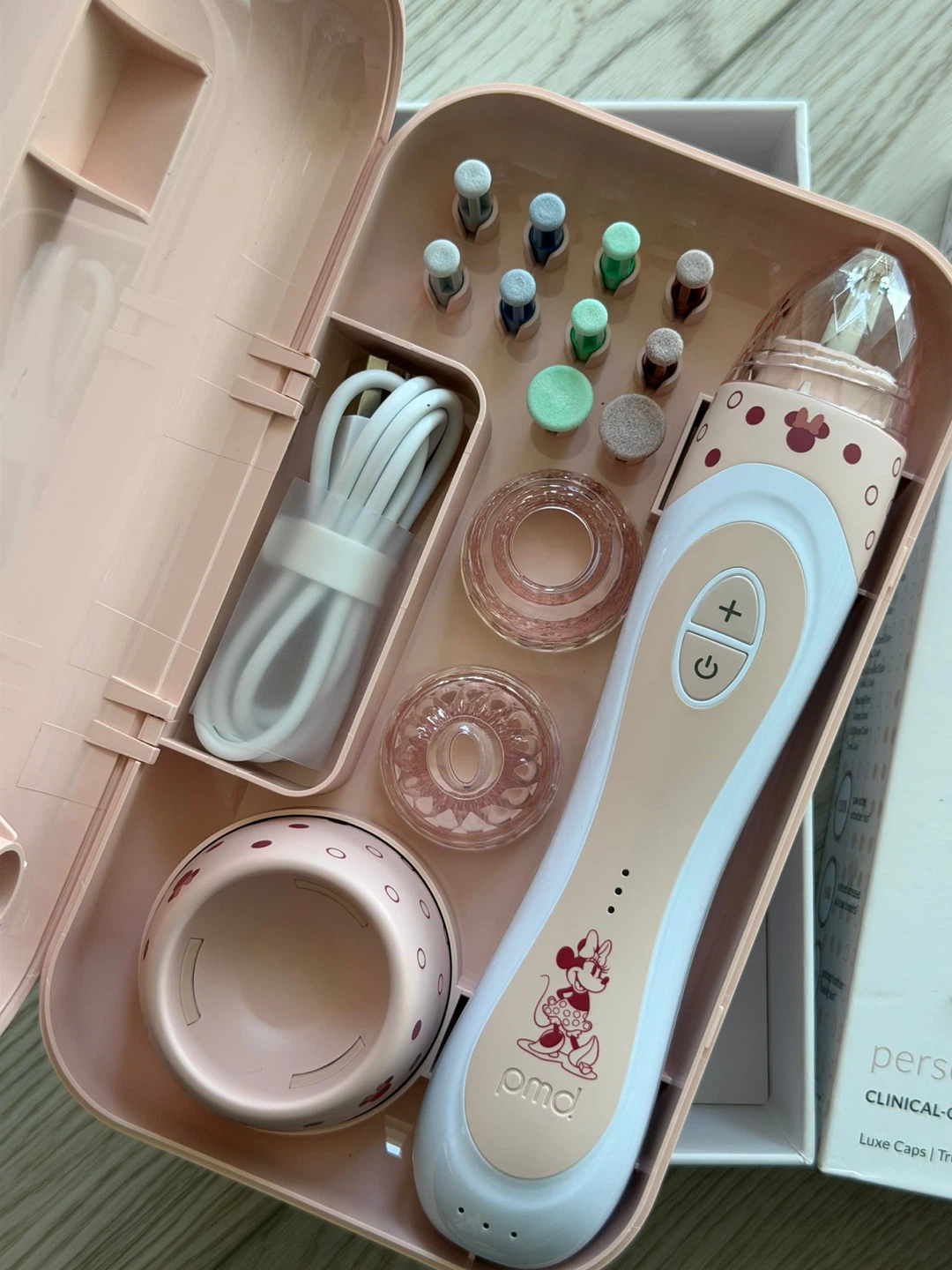 PMD Beauty Disney Minnie Mouse Personal Microdermabrasion Device - photo 3