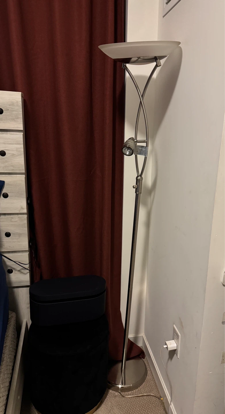 Modern Floor Lamp with Reading Light – Excellent Condition - photo 5