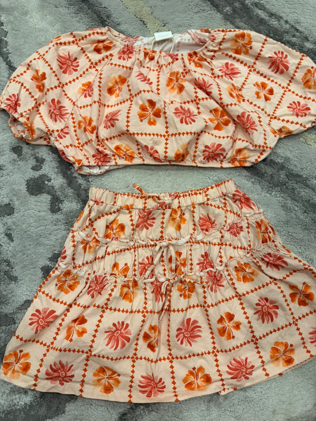 Size 9 years Zara 2pc crop top and skirt set