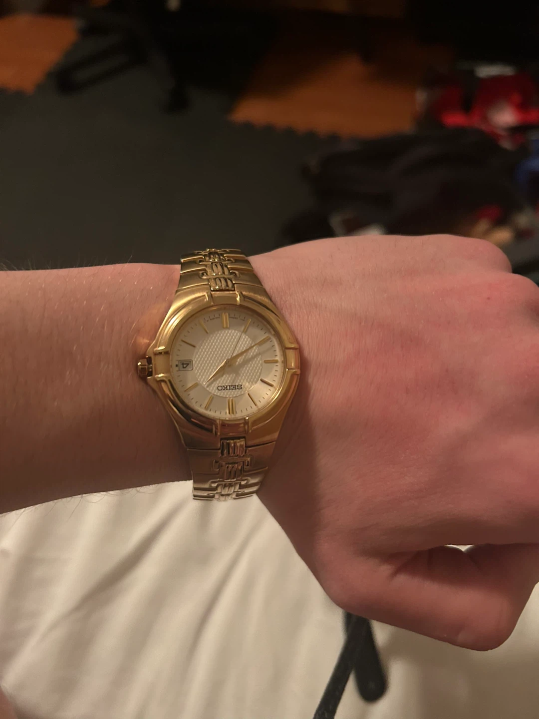 Seiko Gold Tone Watch - photo 2