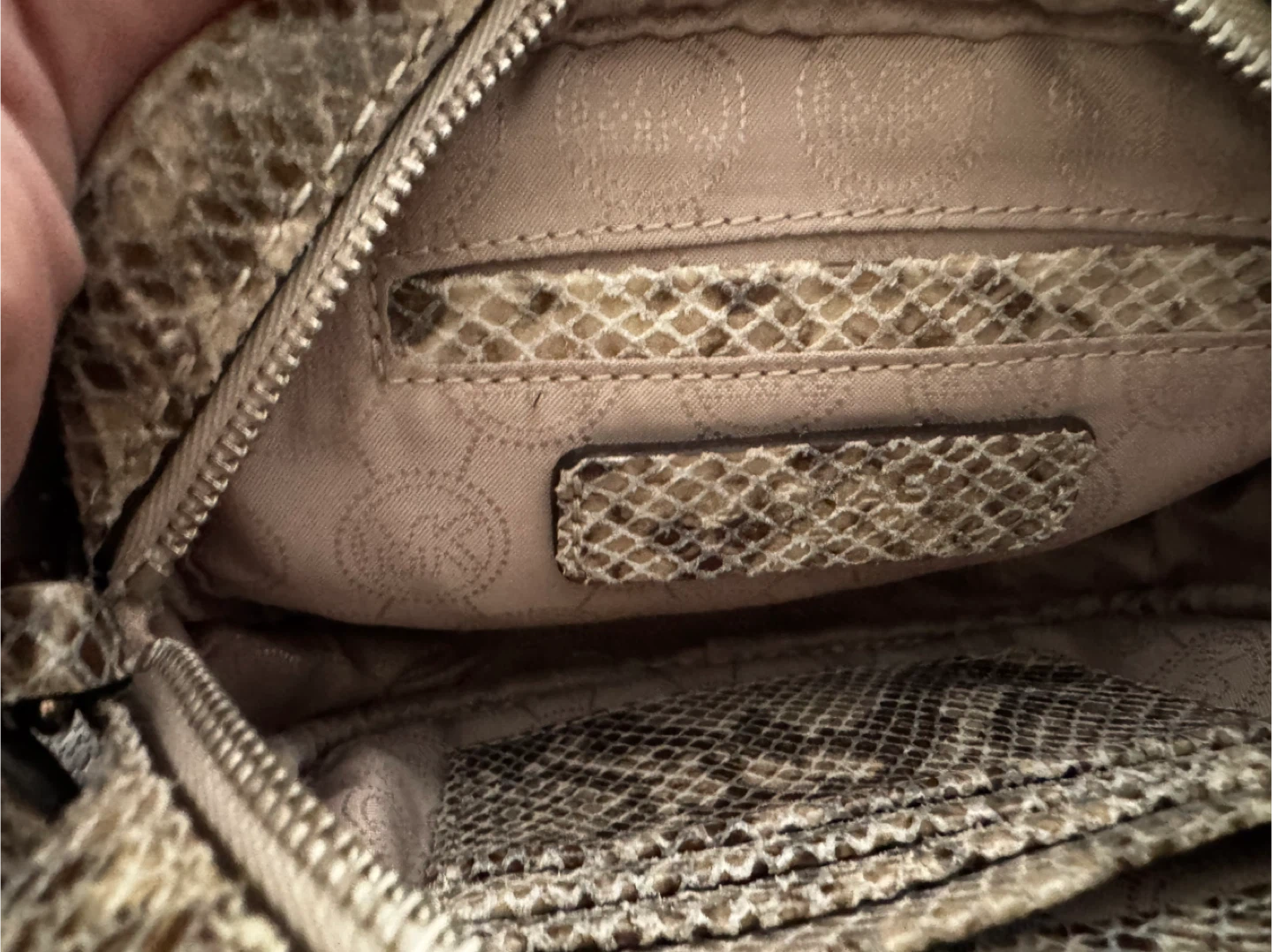 Michael Kors authentic Snake Print Small Crossbody Bag - photo 3