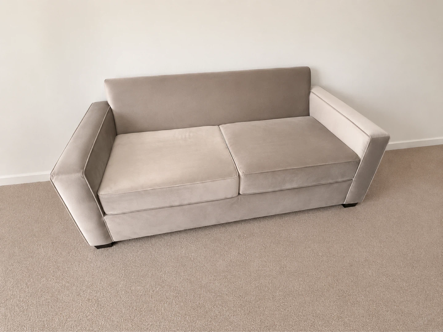 Modern Custom-Made Canadian Loveseat Sofa – Premium Foam - photo 3