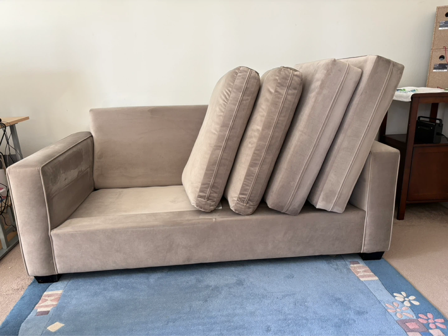 Modern Custom-Made Canadian Loveseat Sofa – Premium Foam - photo 4