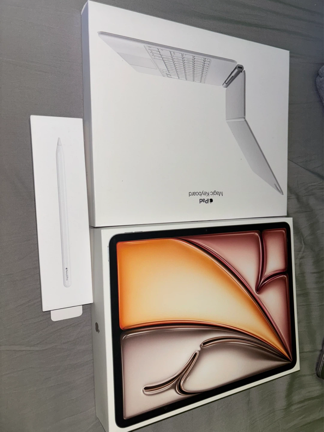 Apple iPad Air 13” (5th Gen) - Starlight