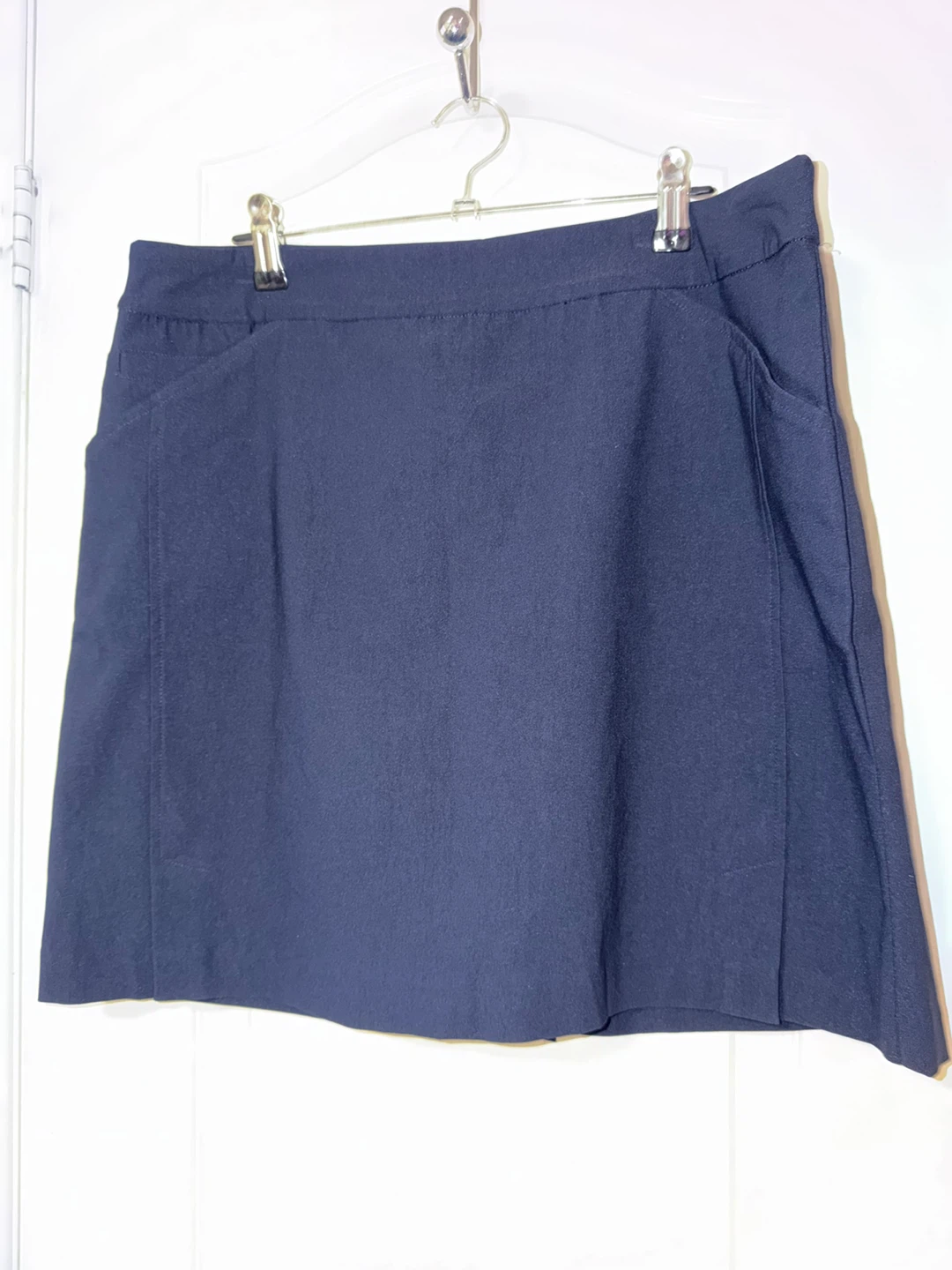 S.C.&.CO. Navy Skort - Size 10