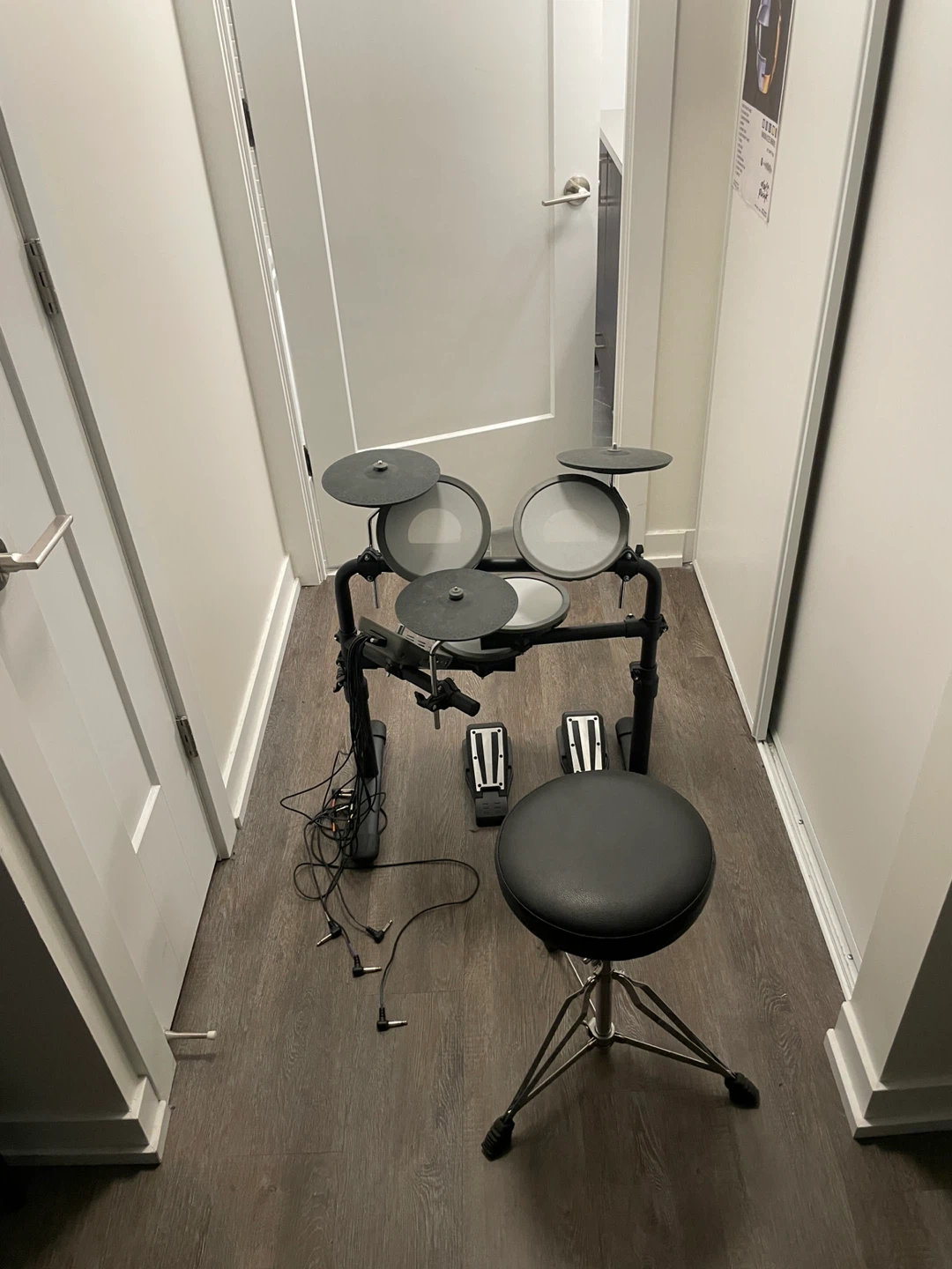 Donner Electronic Drum Kit, Headphones & Sound Dampening Pads - photo 3