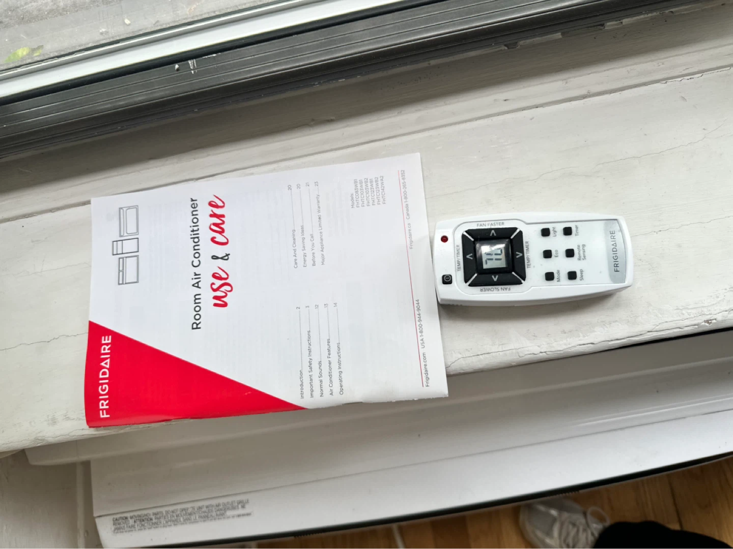 Frigidaire Room Air Conditioner with Remote - photo 2