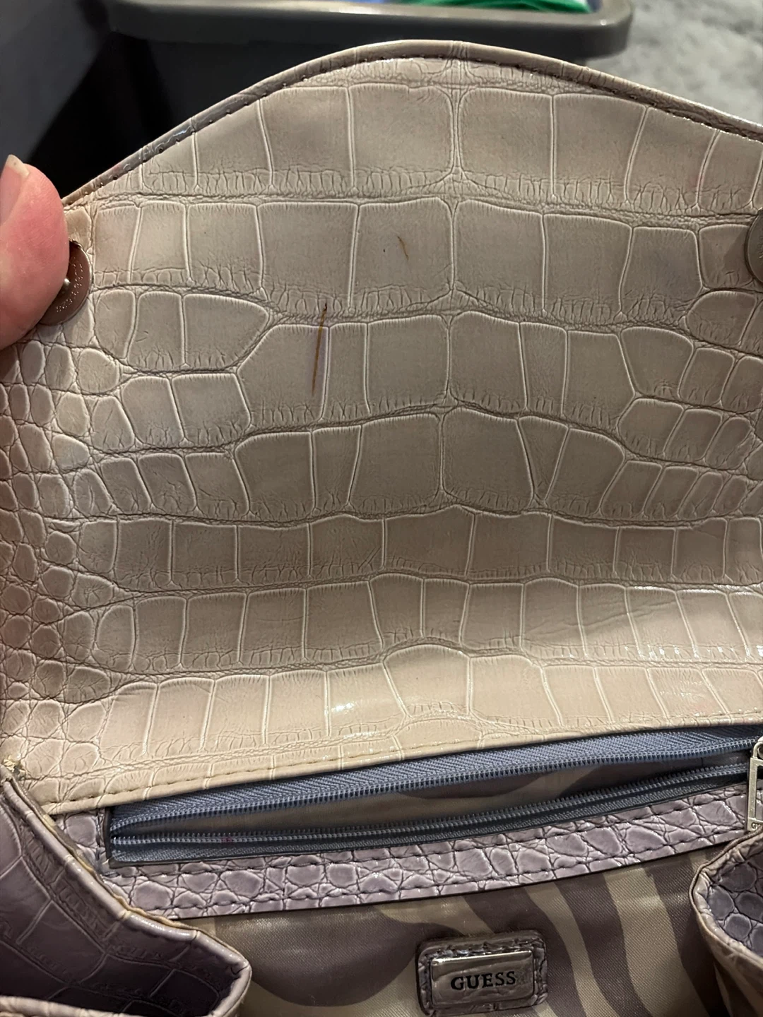 Guess Shoulder Bag - photo 3