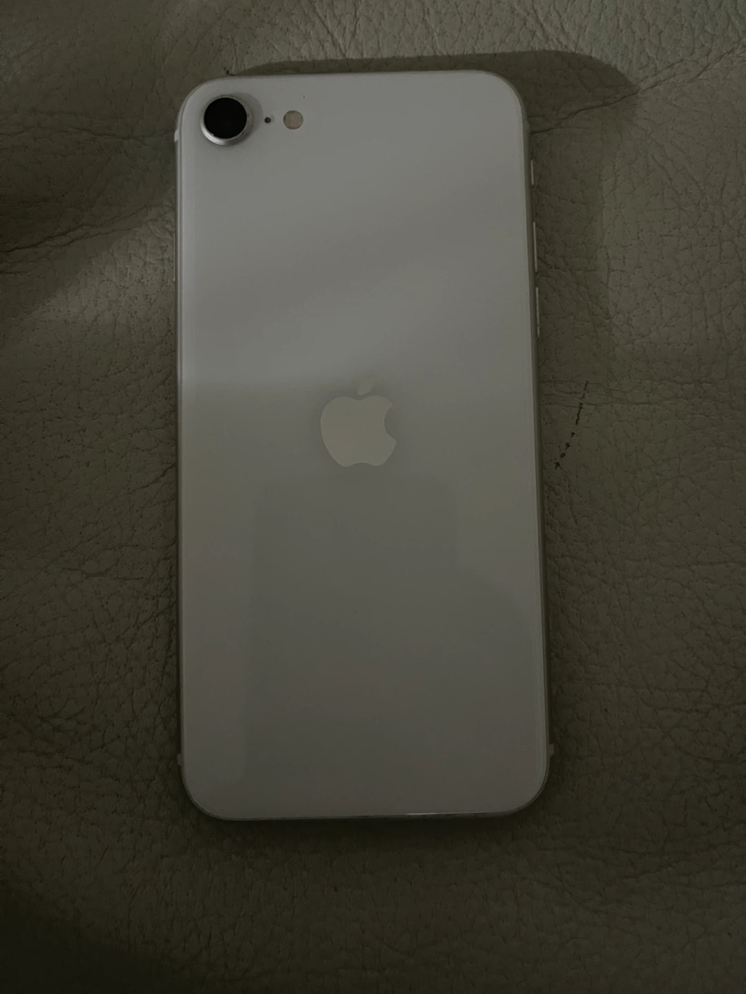 Apple iPhone SE (3rd Gen) 64 gb