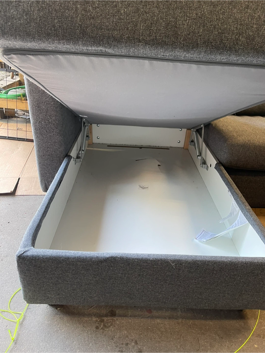 Couch with delivery - photo 3