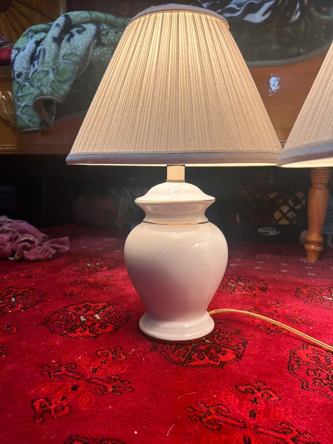 Two White Bedside Lamps - photo 2
