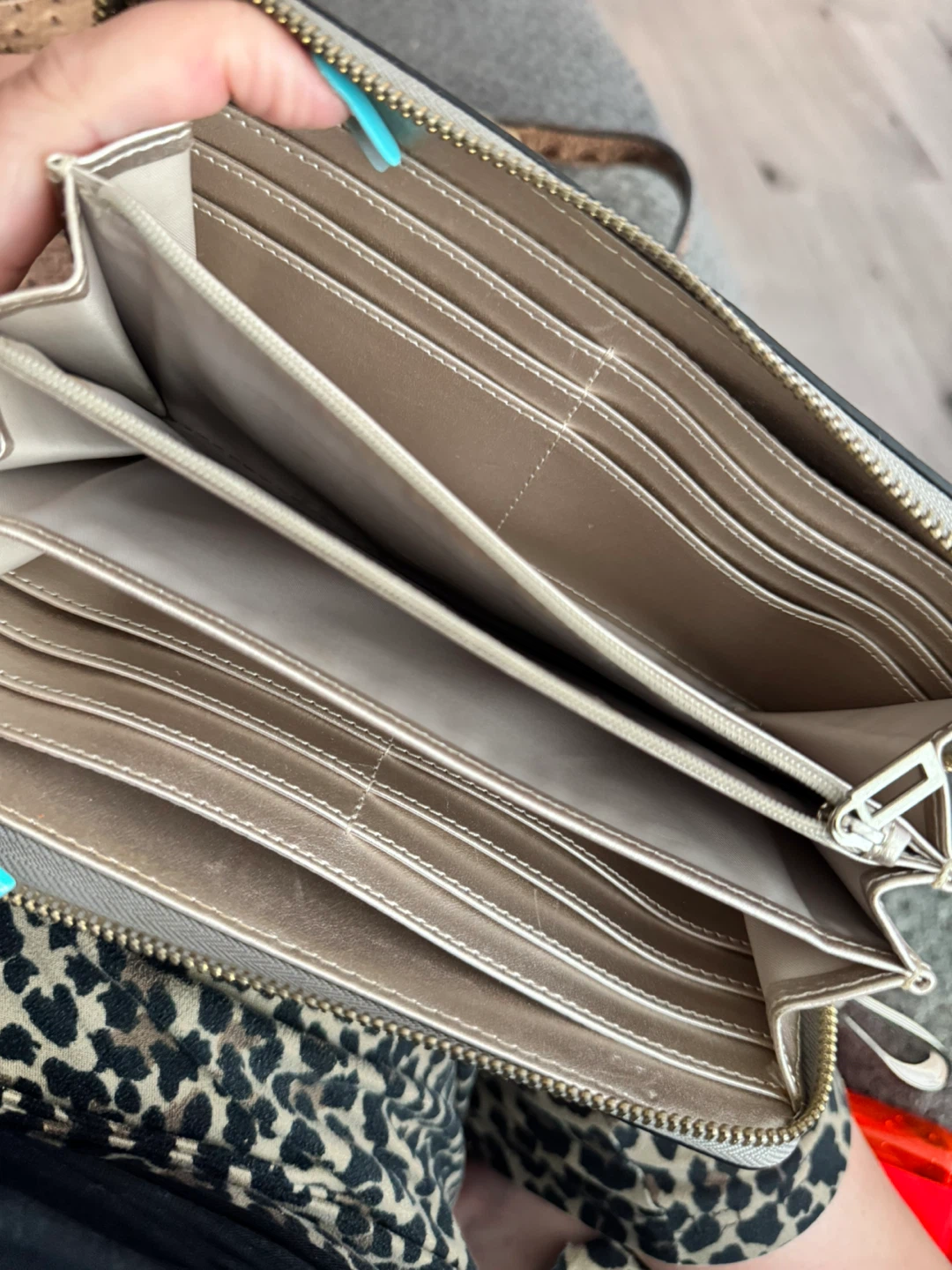 Guess Snake Print Wallet - photo 4