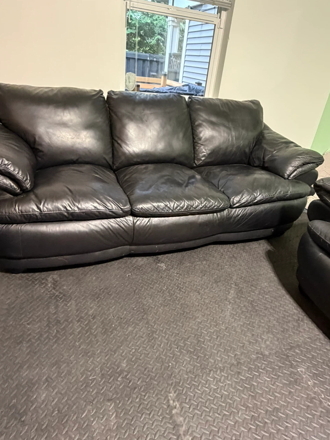 Black Leather Sofa Set ( Delivery Available ) - photo 3