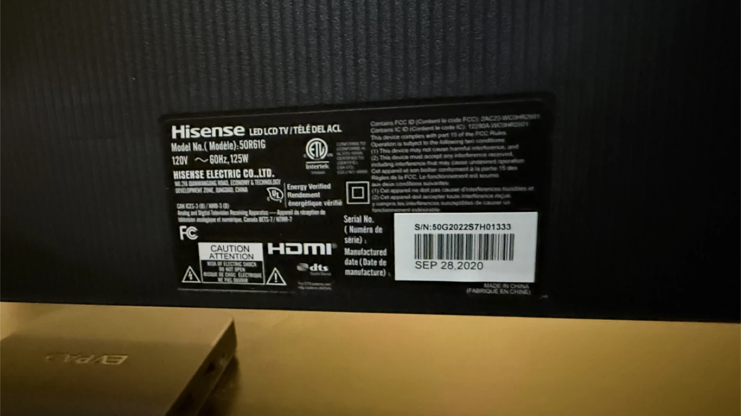 50” Hisense 4K Smart TV + TV Stand - photo 3