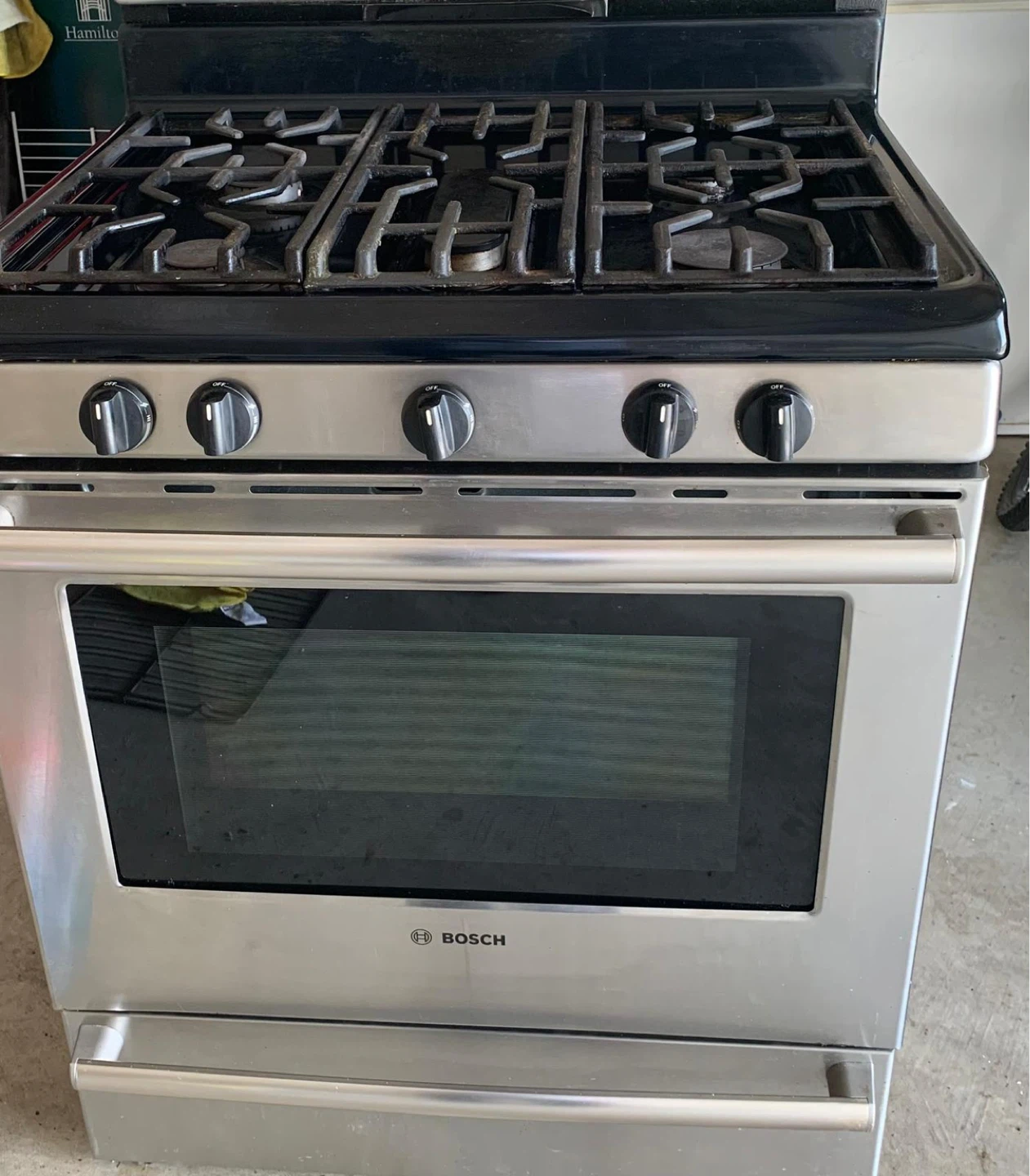 Bosch 5-Burner Gas Range - photo 4