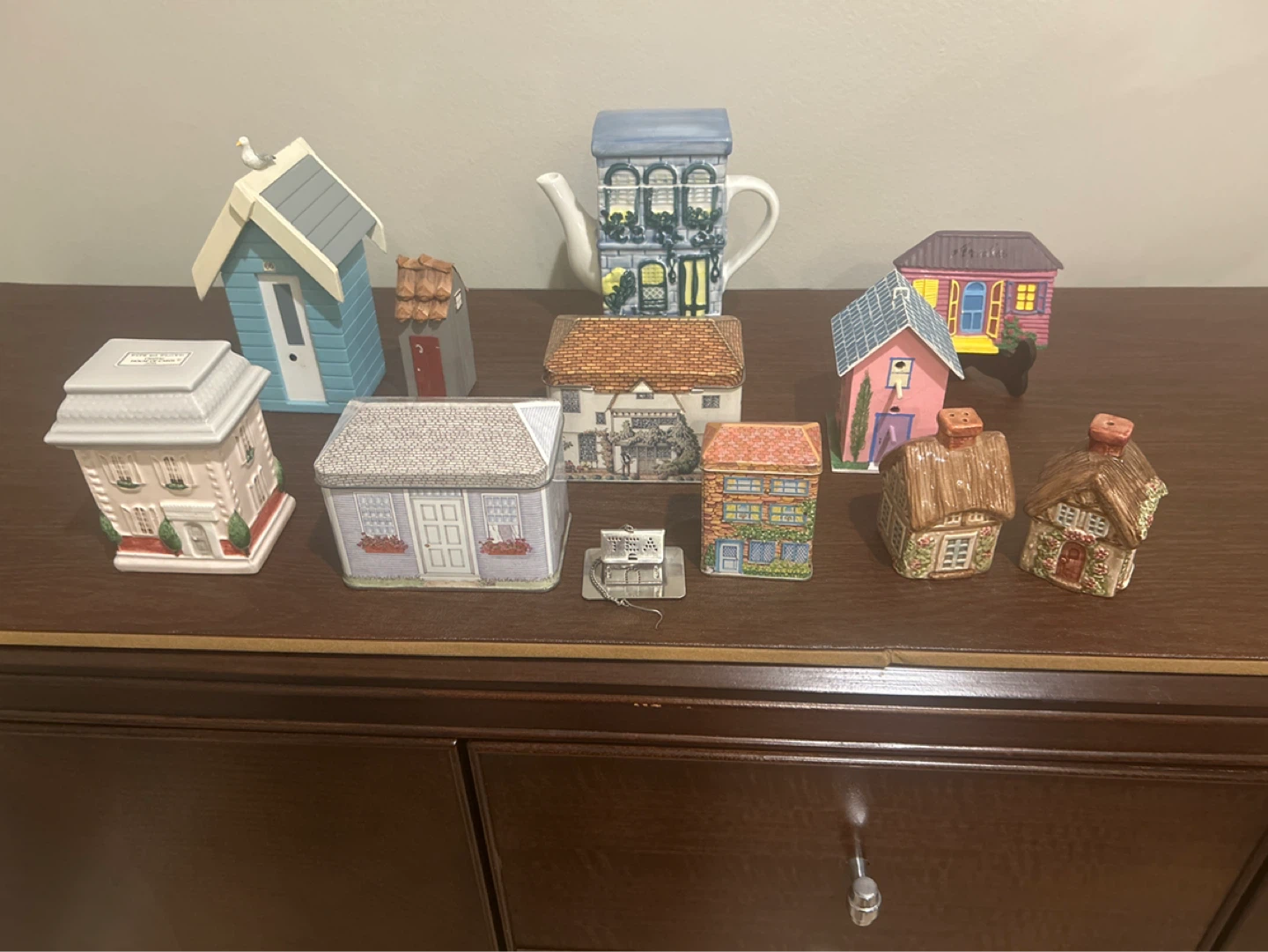 45 Vintage and Collectible Miniature House Collection - photo 4