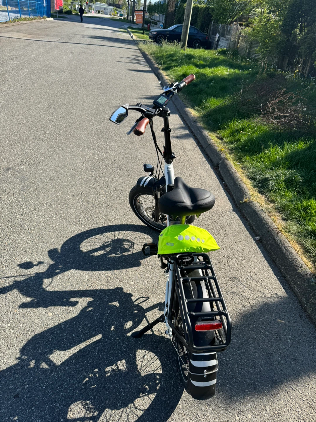 RadMini Step-Thru 2 Electric Bike – Excellent Condition - photo 4
