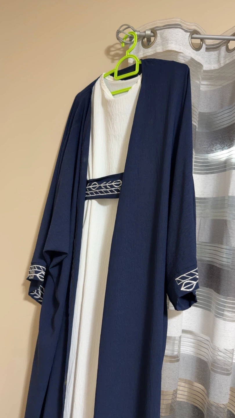 Navy Blue Abaya with White Inner Dress - photo 3