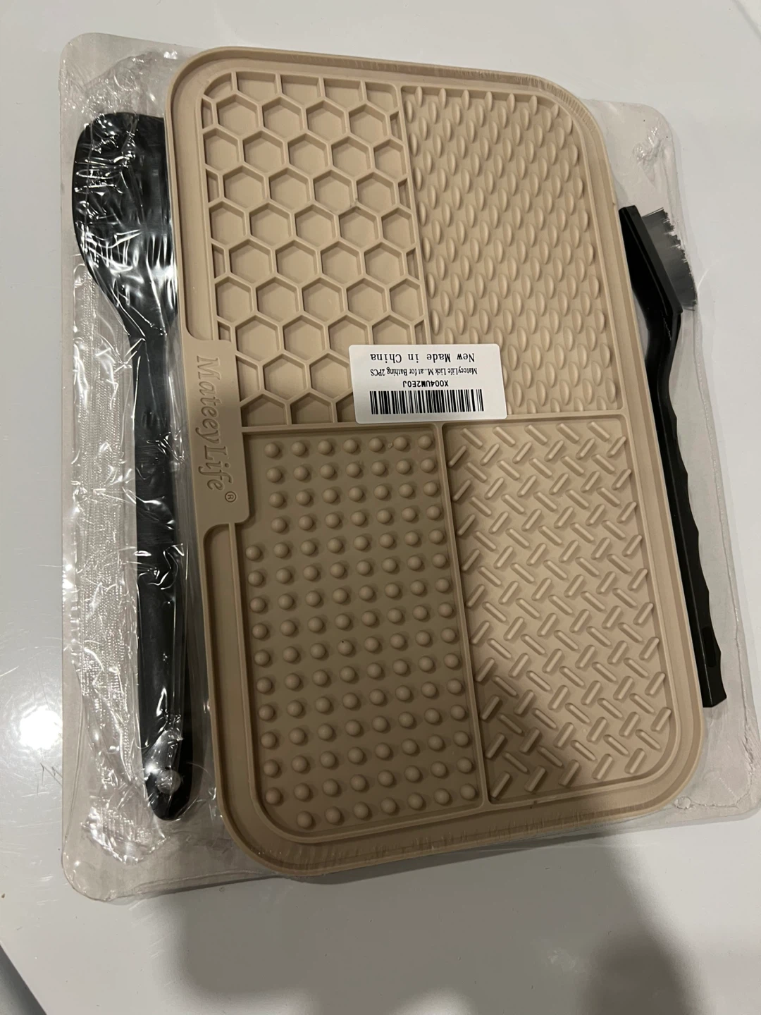 MateeyLife Pet Licking Mat for Dogs and Cats