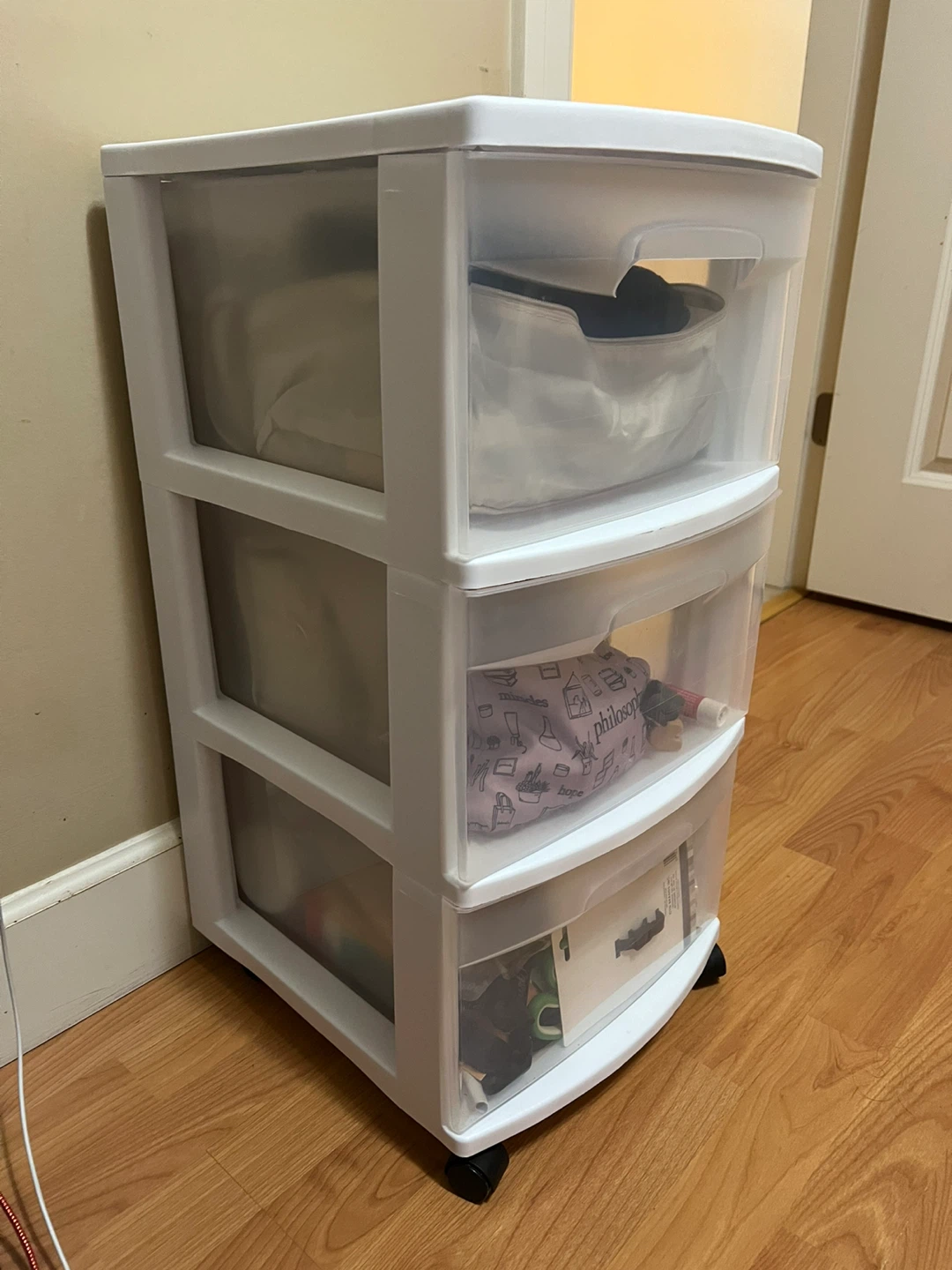 Sterilite 3-Drawer Rolling Storage Cart - photo 2