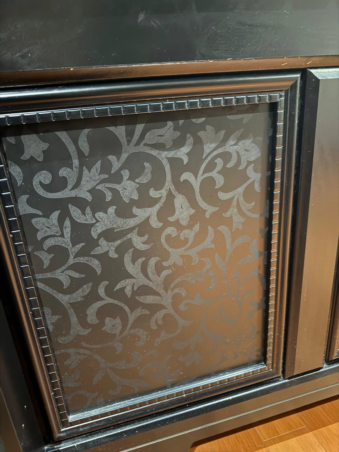 Queen bedroom set with 2 nightstands - photo 3