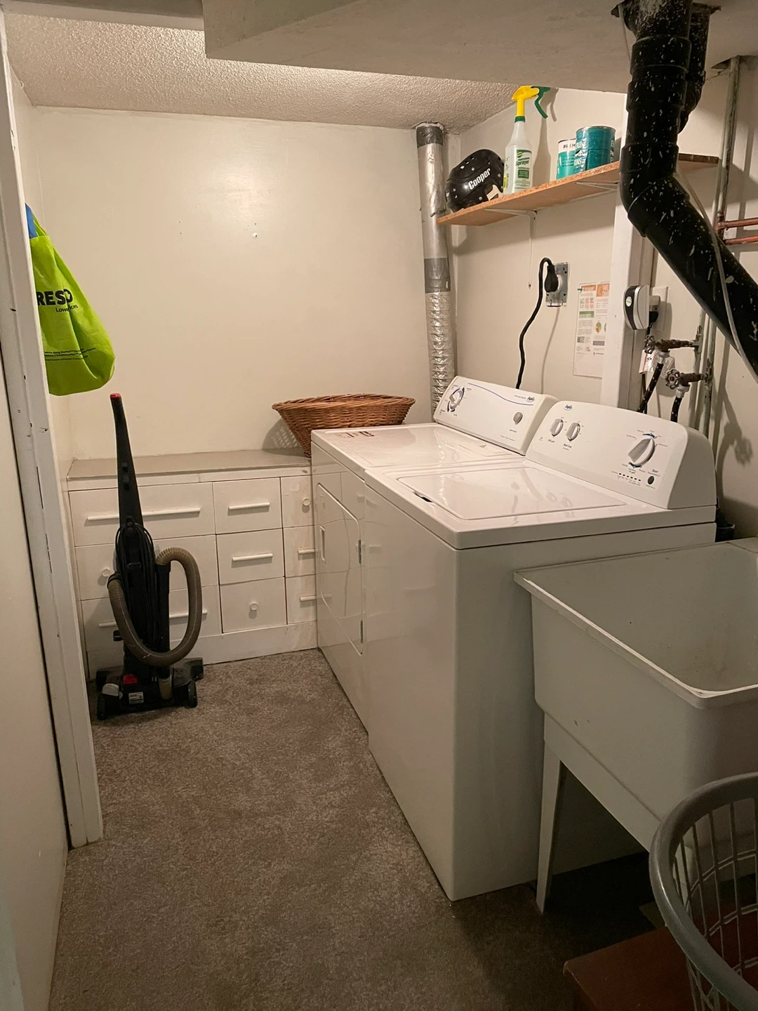 Legal 2 bedrooms apartment for rent - photo 5
