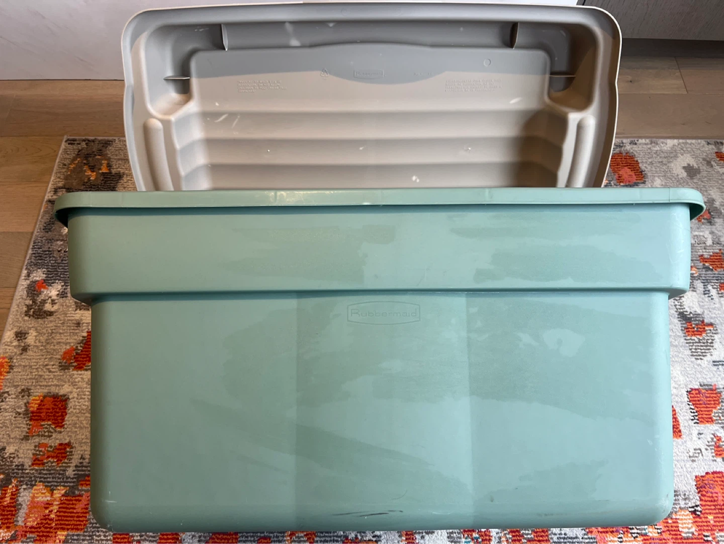 Rubbermaid Roughneck Storage Bin with Lid - photo 2