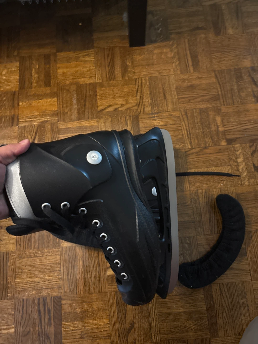Ice skates with guard - photo 2