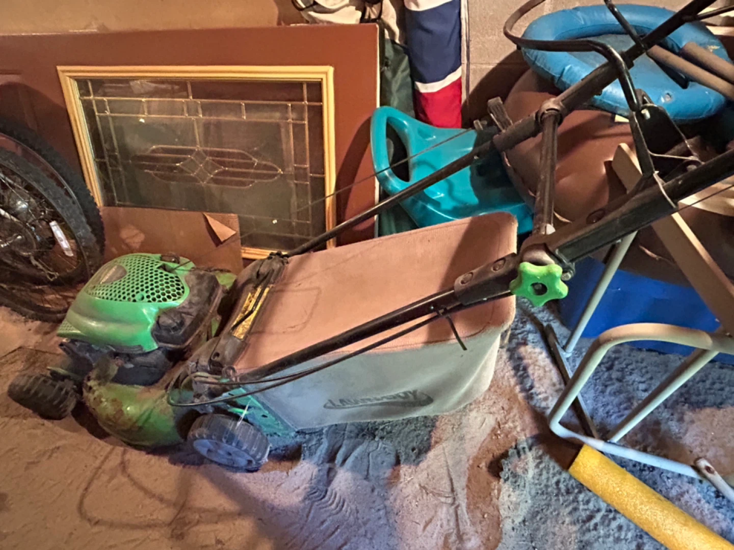 Lawn-Boy Lawnmower - photo 3