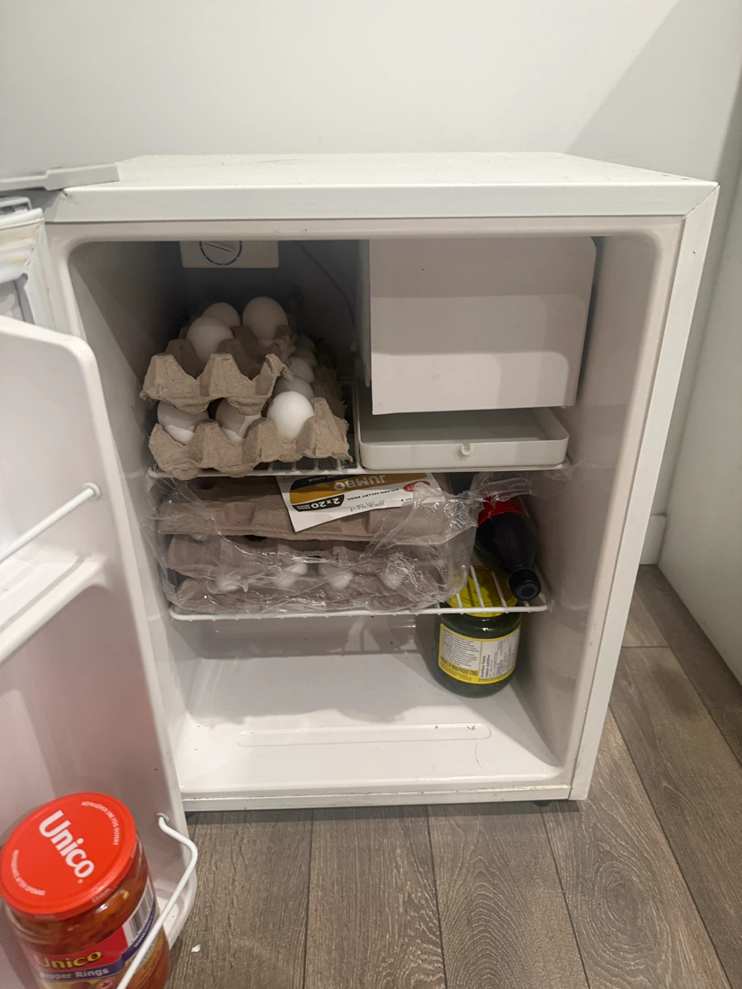 White Mini Fridge - photo 3