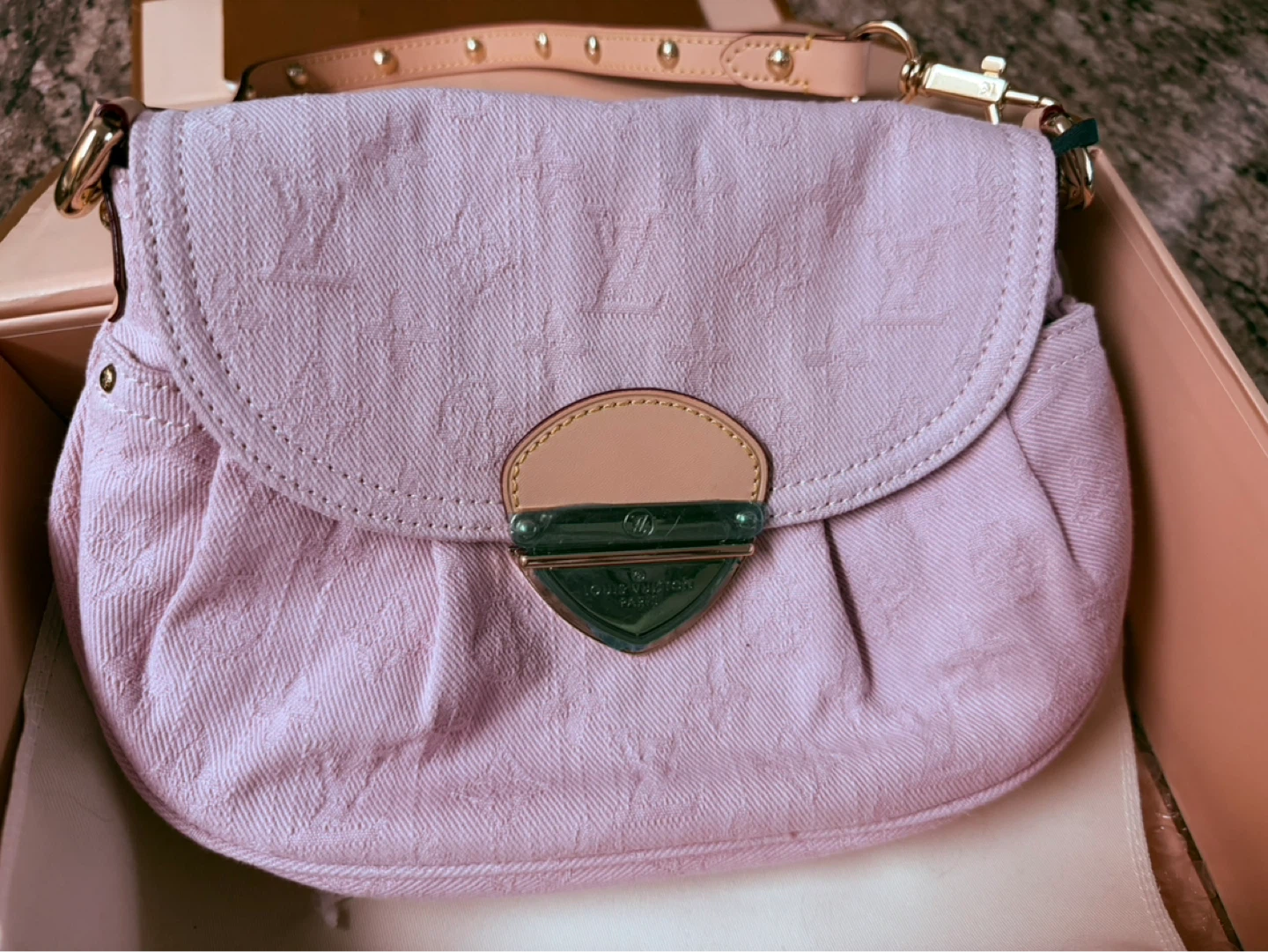 LV CUTE SHOULDER PINK DENIM BAG - photo 2