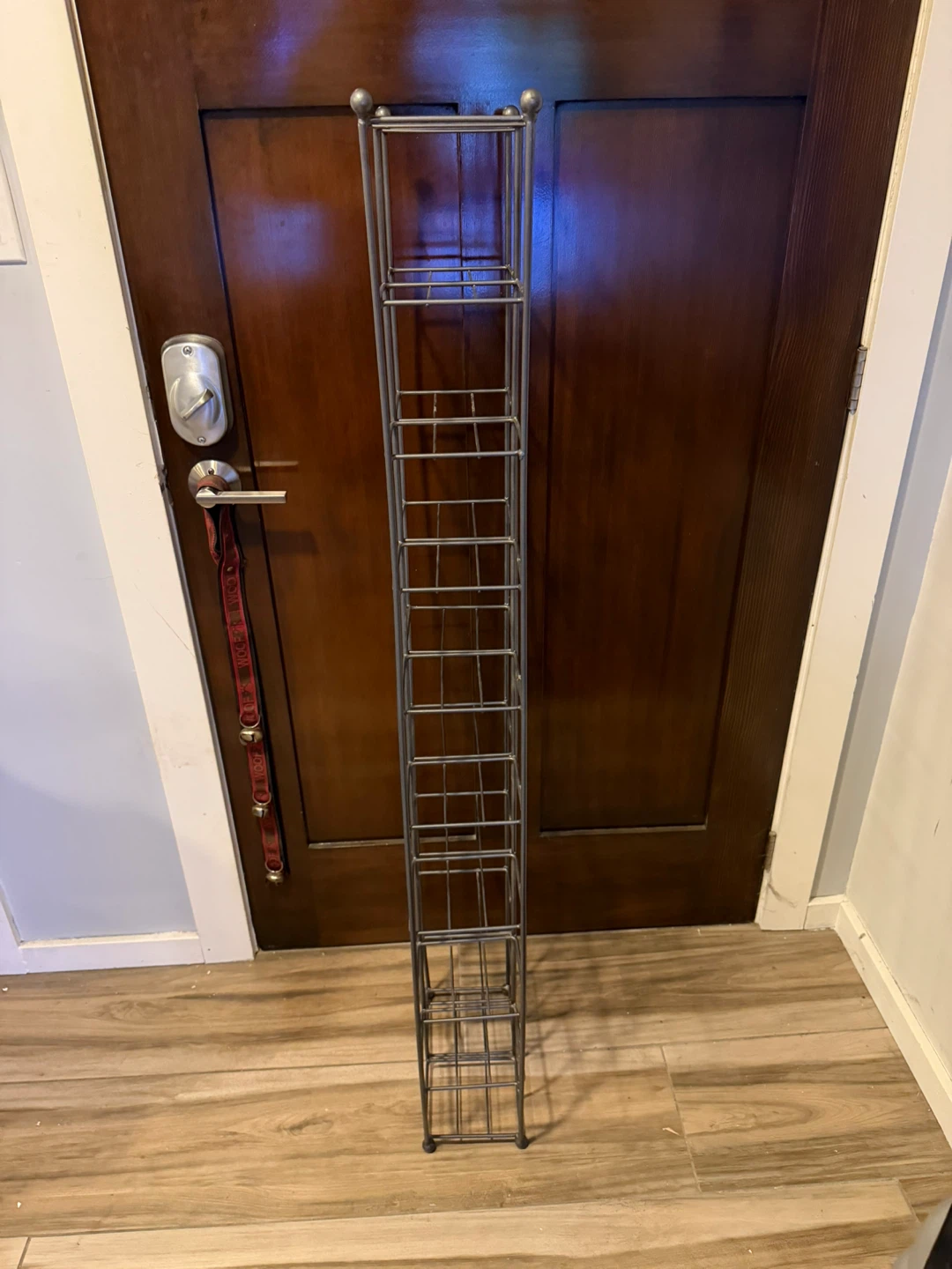 Tall Metal Wire Display Shelf / Rack - photo 4