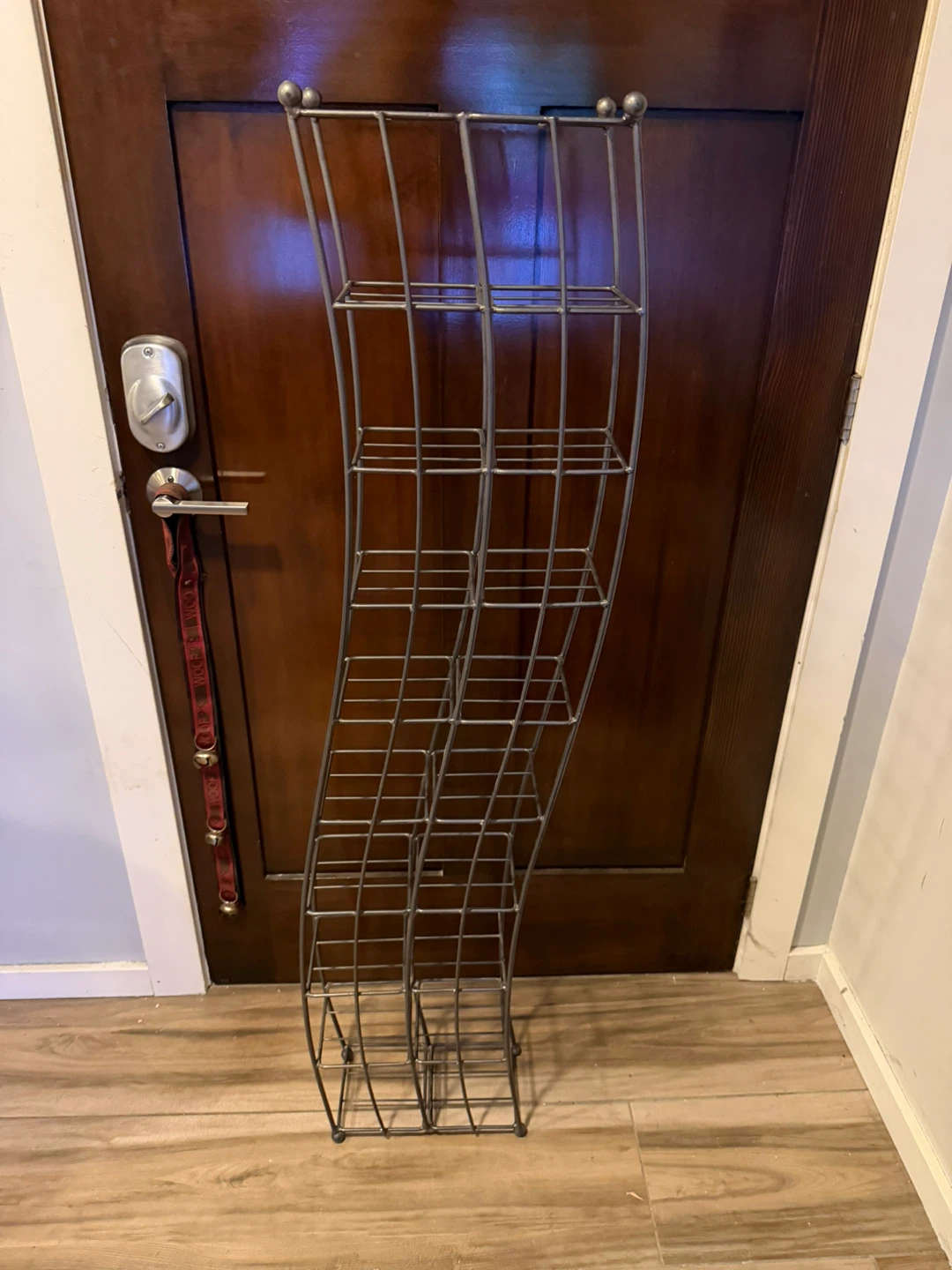 Tall Metal Wire Display Shelf / Rack - photo 3