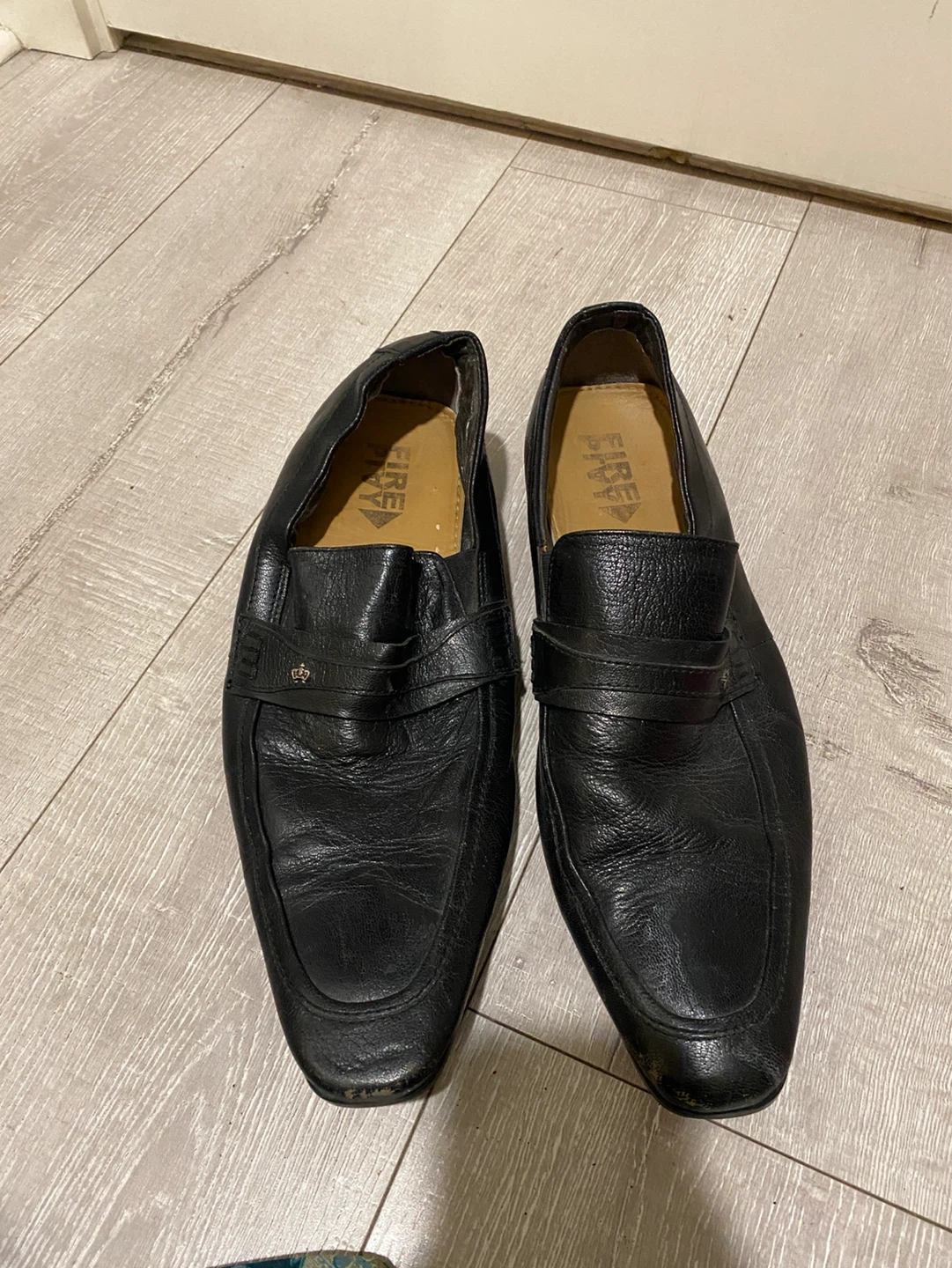 Firefly Black Leather Loafers Size 44 - photo 2